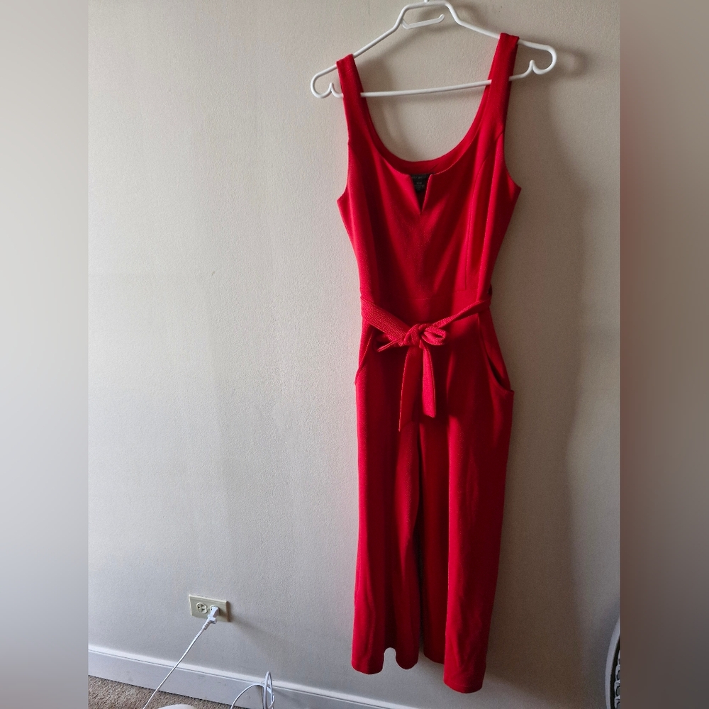 Suzy Shier Red Sleeveless Jumpsuit with Belt And Pockets